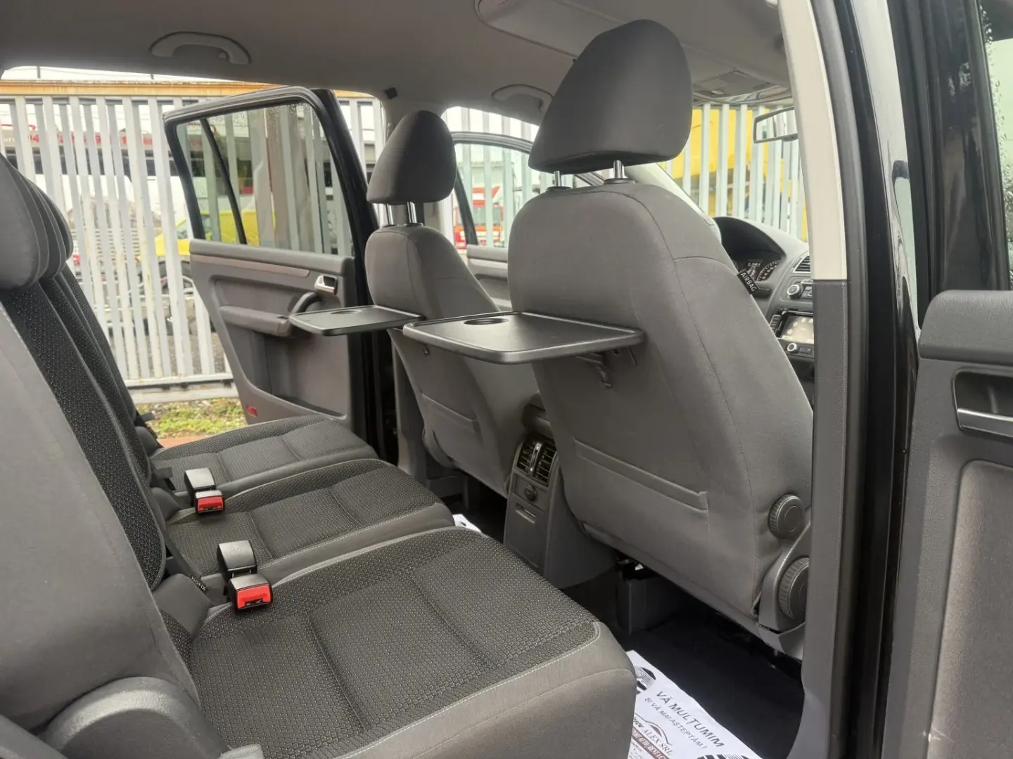 Volkswagen Touran 2011 1.4L Benzină