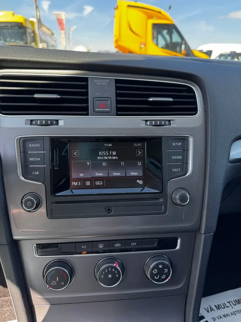 Volkswagen Golf 7 2014 1.2L Benzină