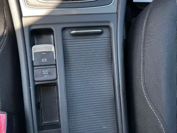 Volkswagen Golf 7 2014 1.2L Benzină