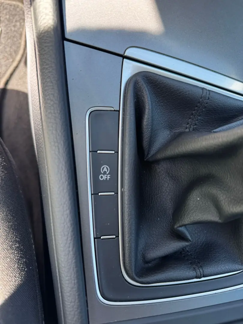 Volkswagen Golf 7 2014 1.2L Benzină