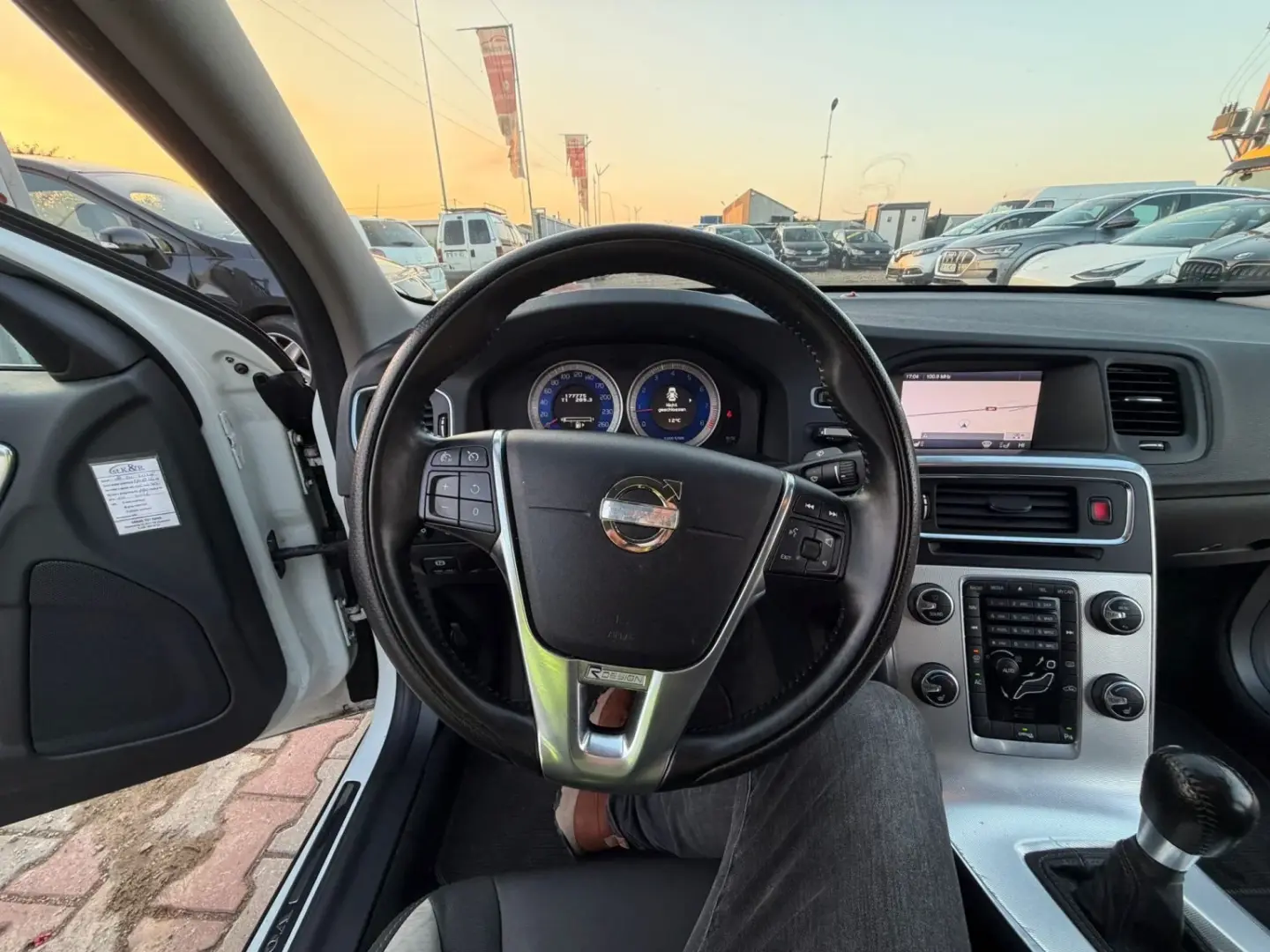 Volvo S60 2012 1.6L Benzină