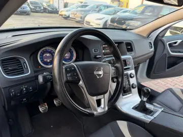 Volvo S60 2012 1.6L Benzină