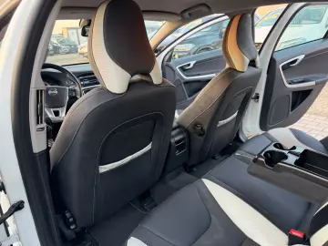 Volvo S60 2012 1.6L Benzină