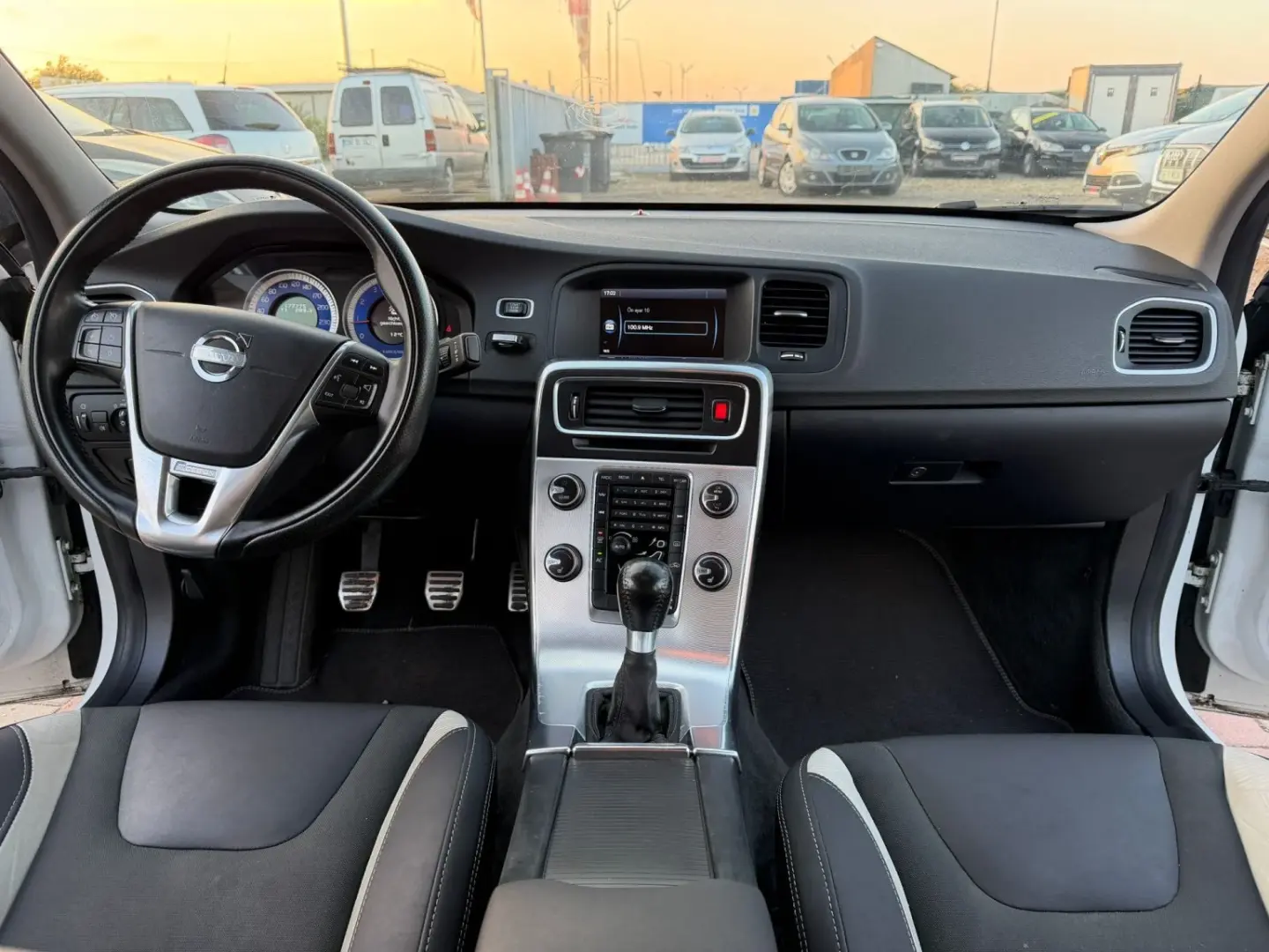 Volvo S60 2012 1.6L Benzină