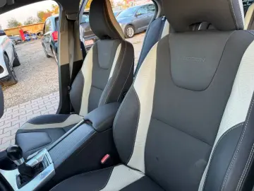 Volvo S60 2012 1.6L Benzină