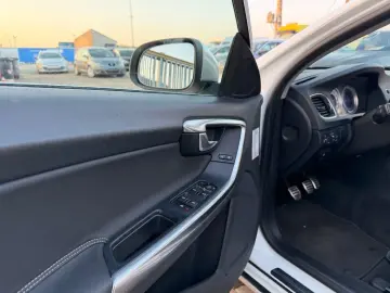 Volvo S60 2012 1.6L Benzină