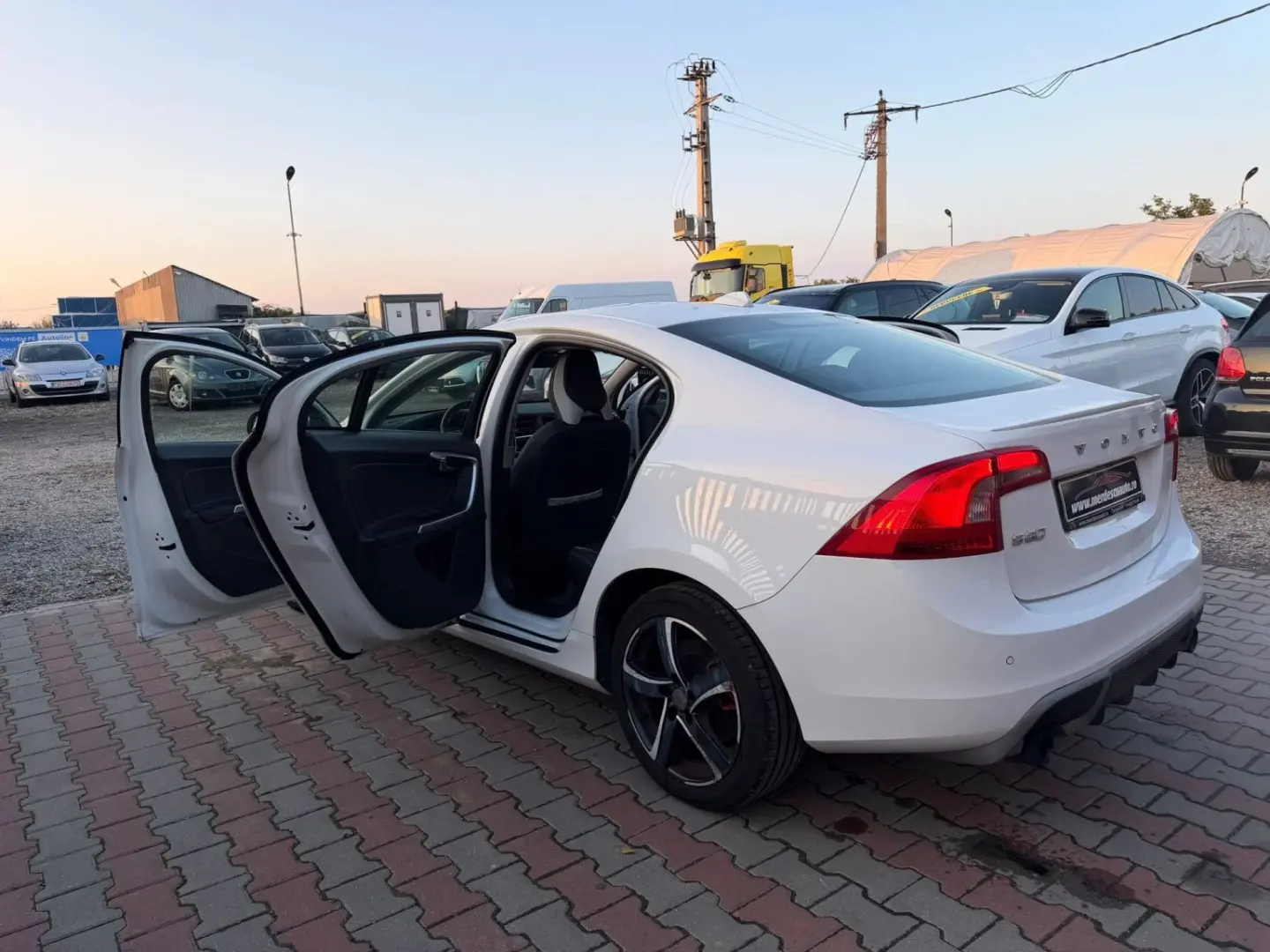 Volvo S60 2012 1.6L Benzină