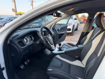 Volvo S60 2012 1.6L Benzină