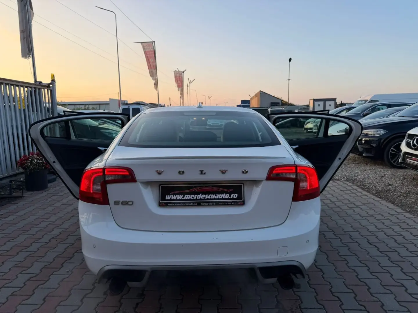 Volvo S60 2012 1.6L Benzină