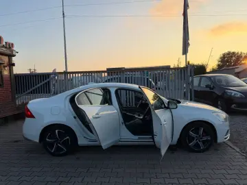 Volvo S60 2012 1.6L Benzină