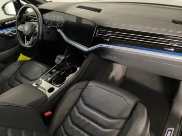 Touareg R-Line 3.0 V6 TDI 4Motion LEDER