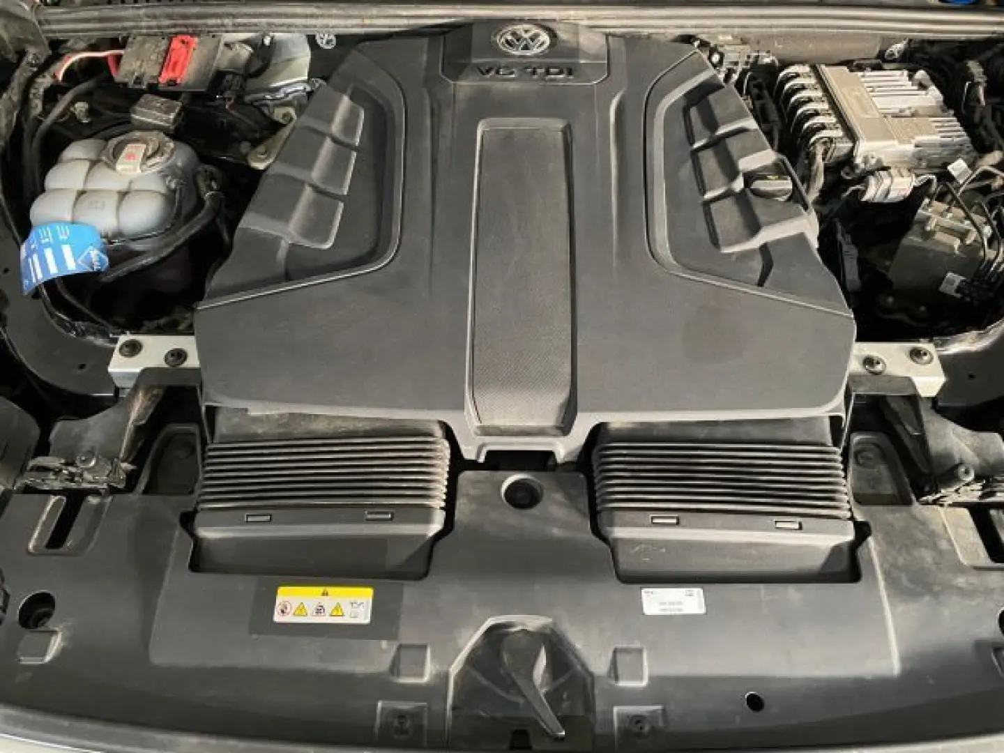 Touareg R-Line 3.0 V6 TDI 4Motion LEDER