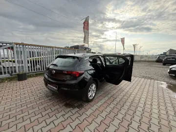 Opel ASTRA K 2018 1.6L Diesel