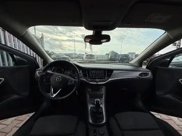 Opel ASTRA K 2018 1.6L Diesel