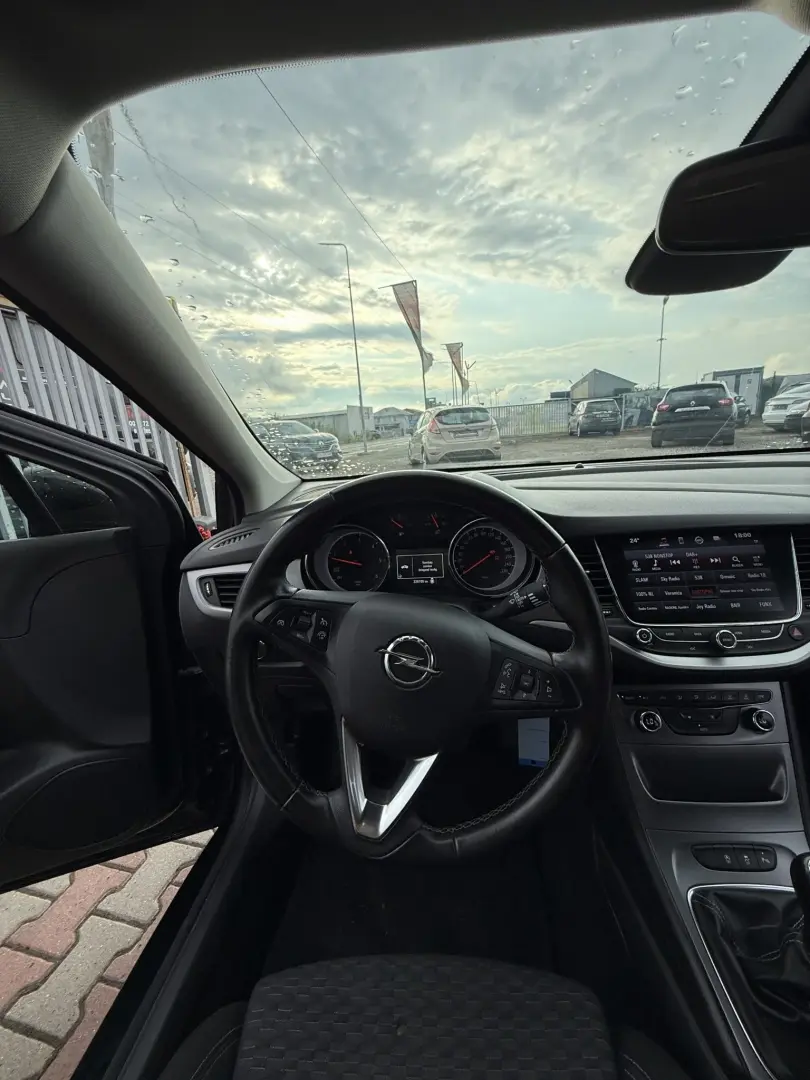 Opel ASTRA K 2018 1.6L Diesel