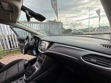 Opel ASTRA K 2018 1.6L Diesel