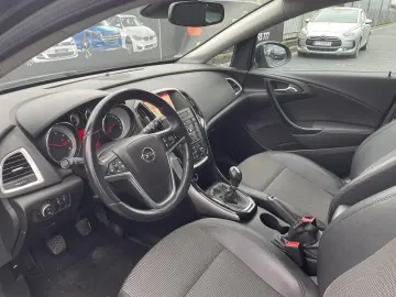 Opel Astra 1.6 CDTI Cosmo
