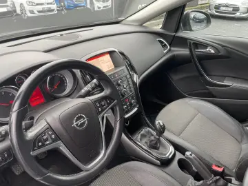 Opel Astra 1.6 CDTI Cosmo