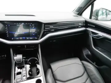 Touareg 3.0 V6 TDI 4Motion [R-Line  Navi  ACC  R