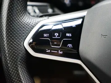 Touareg 3.0 V6 TDI 4Motion [R-Line  Navi  ACC  R