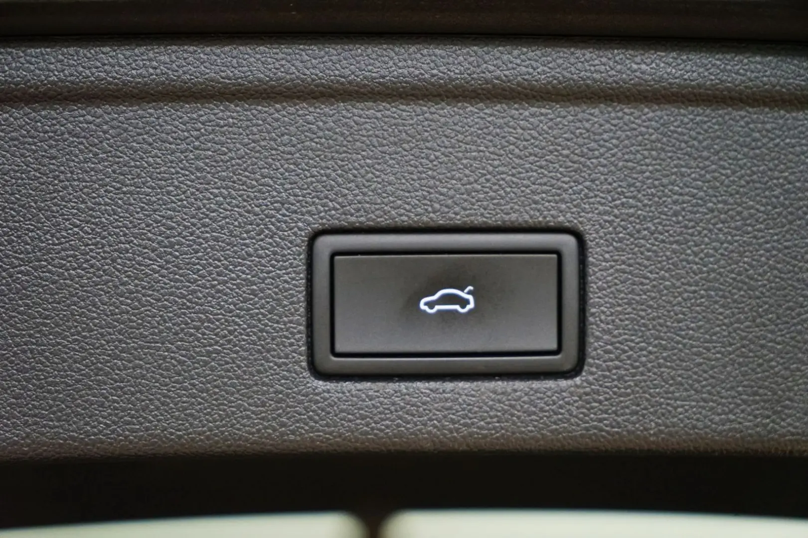 Touareg 3.0 V6 TDI 4Motion [R-Line  Navi  ACC  R