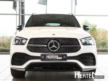 GLE 300 d 4M AMG NIGHT PANO 360  20 ZOLL LED SHZ