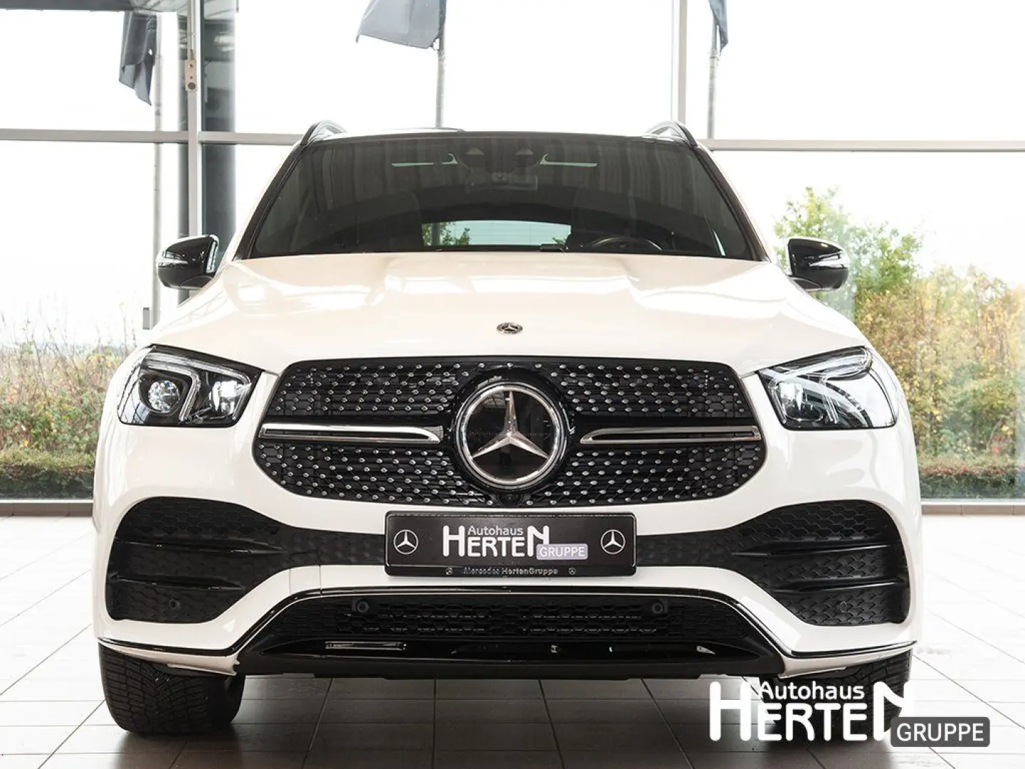 GLE 300 d 4M AMG NIGHT PANO 360  20 ZOLL LED SHZ