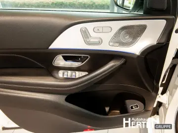 GLE 300 d 4M AMG NIGHT PANO 360  20 ZOLL LED SHZ