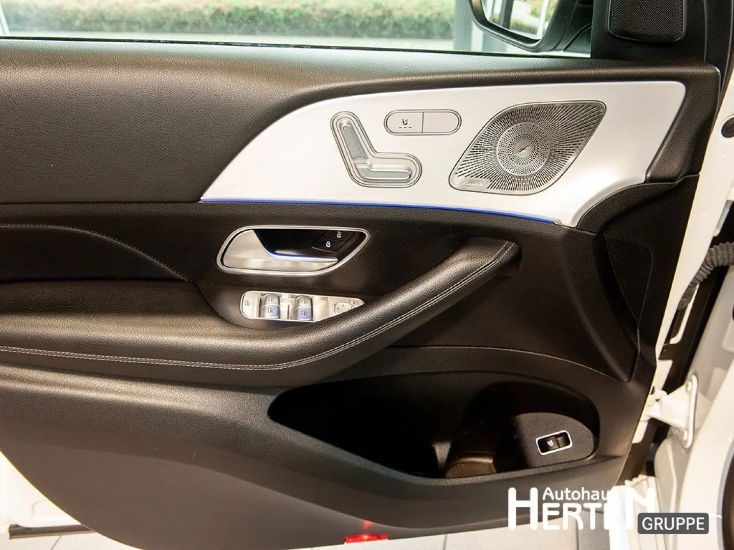 GLE 300 d 4M AMG NIGHT PANO 360  20 ZOLL LED SHZ