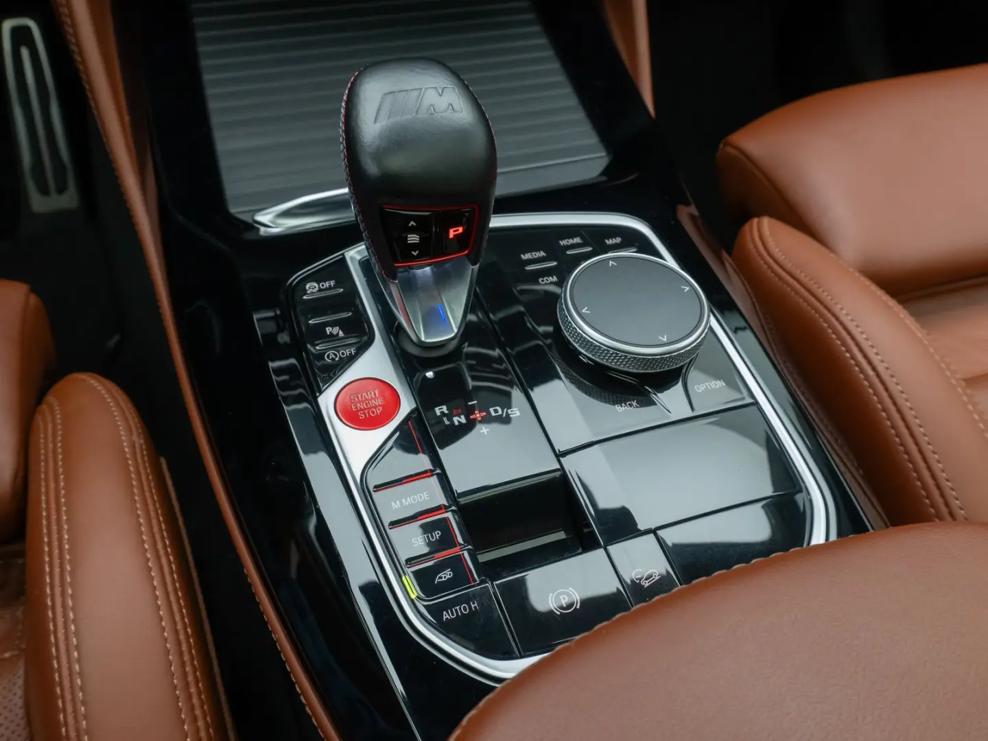 X4 M Competition HUD Kamera DAB Panorama 21Zoll