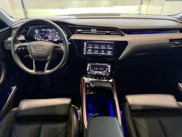 e-tron 55 quat. S line Black Edition MATRIX PANO