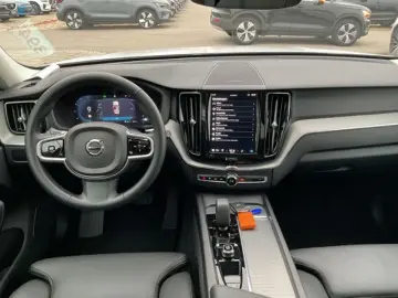 XC60 B5 Plus Dark AWD ACC 360  Pano Google