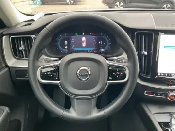 XC60 B5 Plus Dark AWD ACC 360  Pano Google
