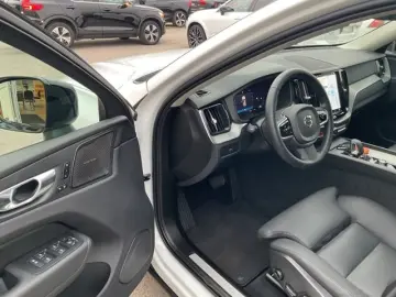 XC60 B5 Plus Dark AWD ACC 360  Pano Google