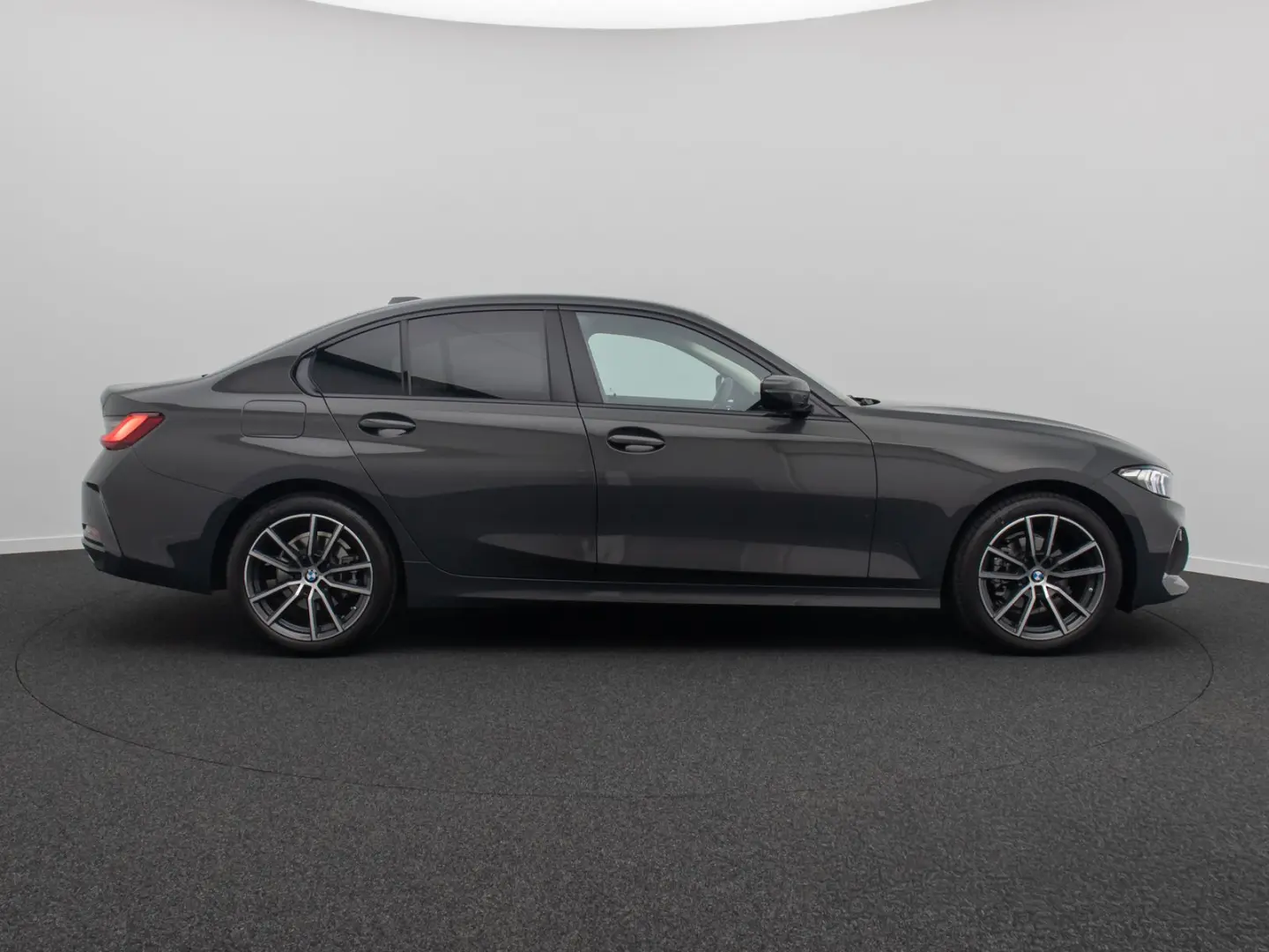 318d Sport Leder DAB Individual DrivAssis 18Zoll