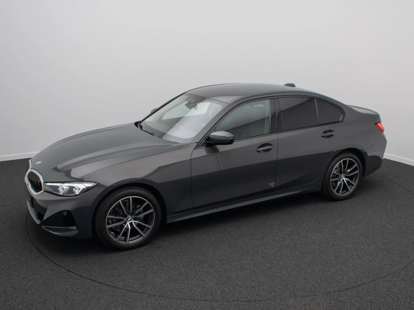 318d Sport Leder DAB Individual DrivAssis 18Zoll