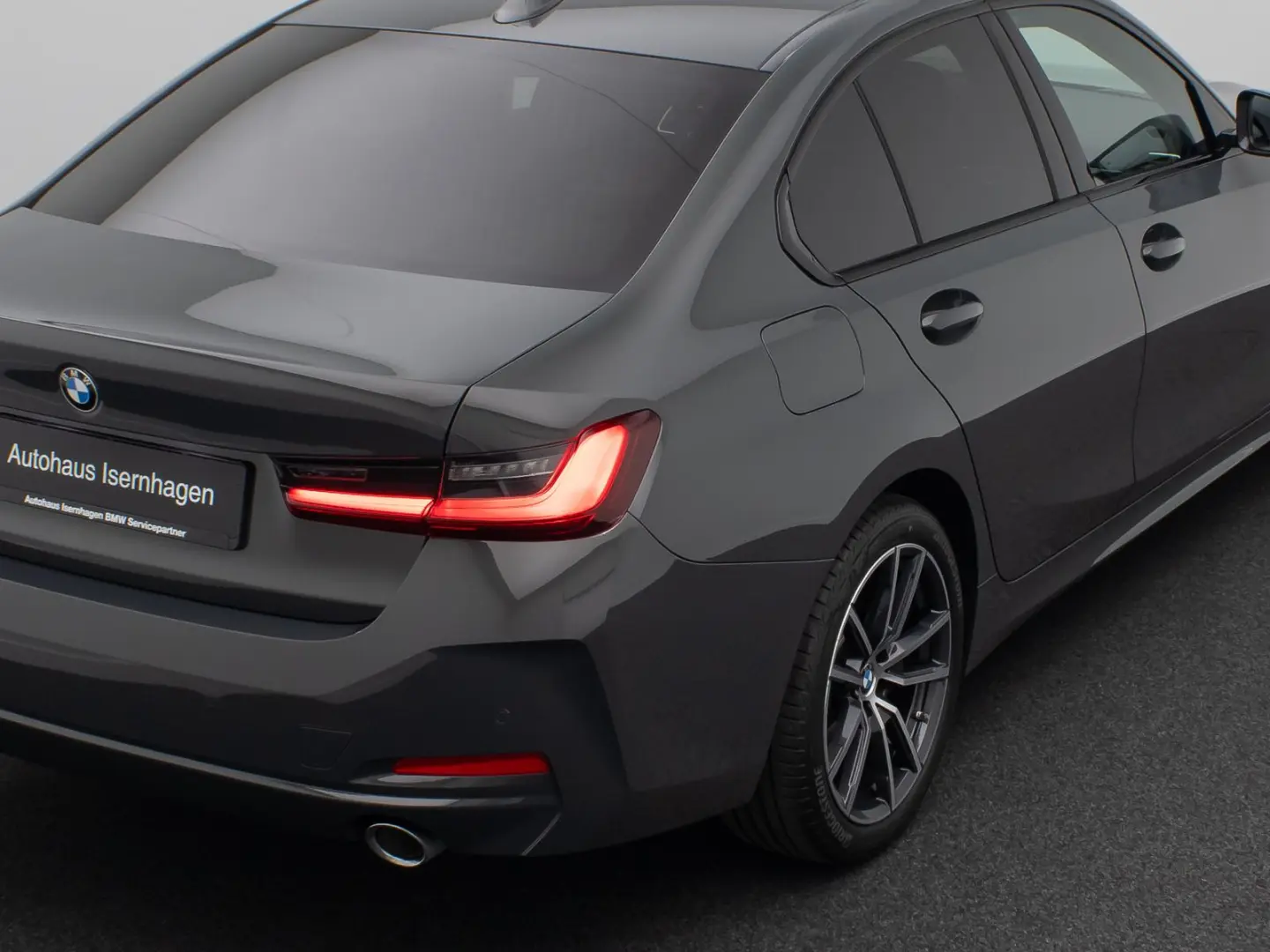 318d Sport Leder DAB Individual DrivAssis 18Zoll