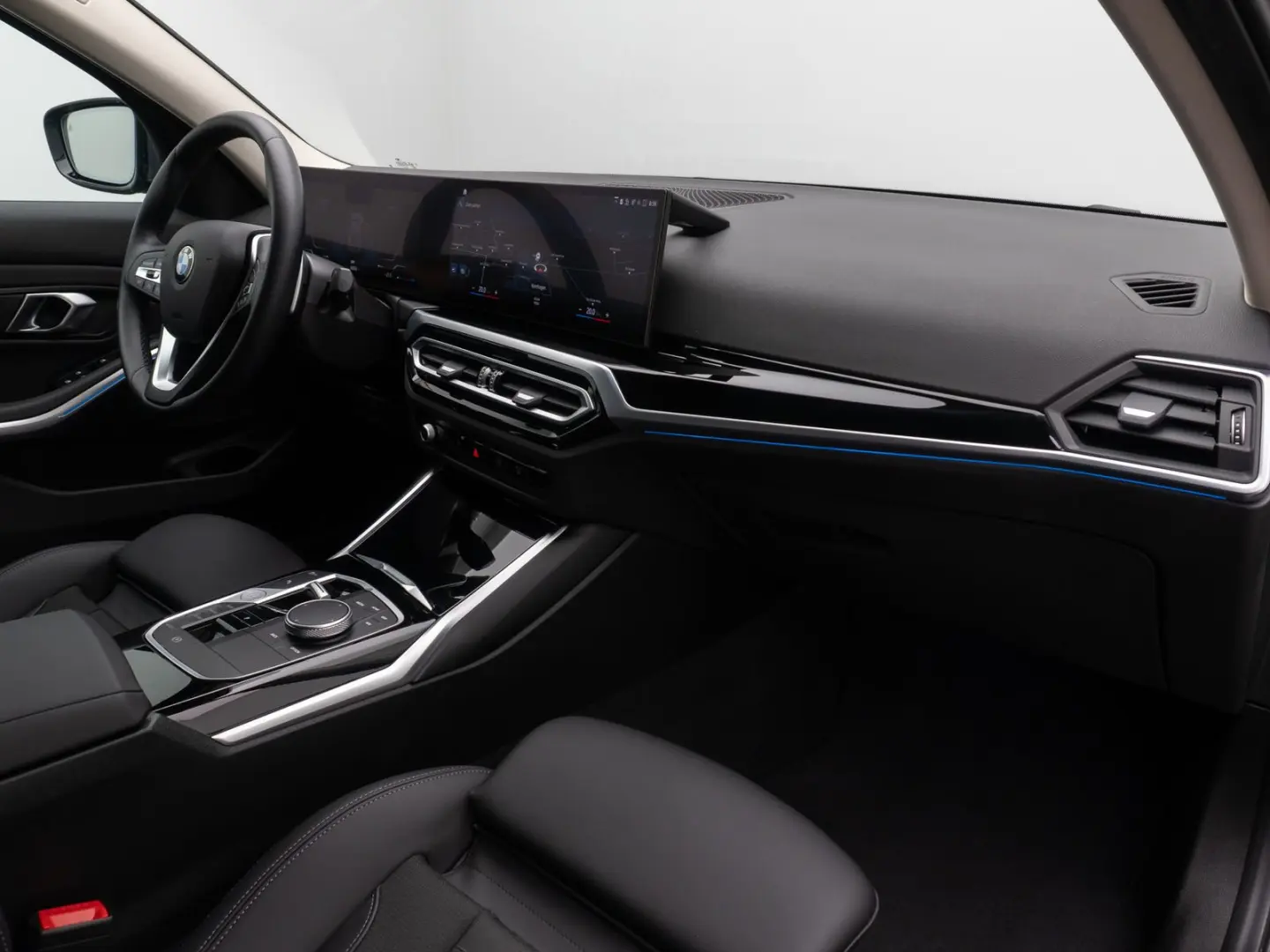 318d Sport Leder DAB Individual DrivAssis 18Zoll