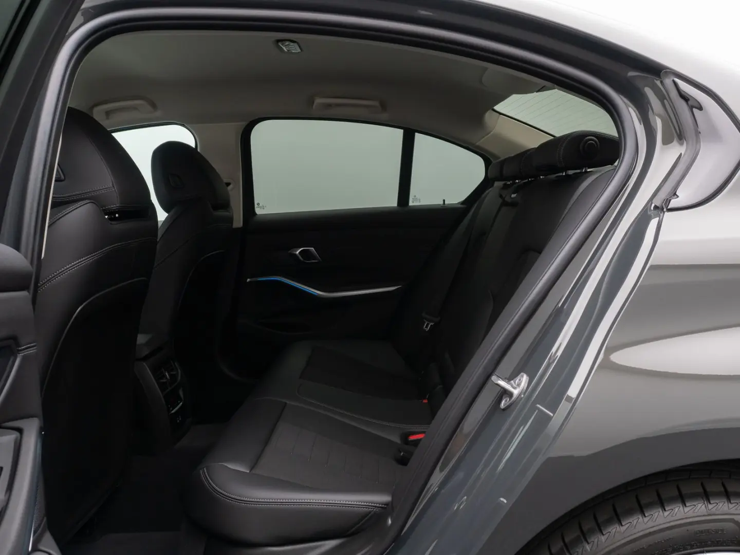 318d Sport Leder DAB Individual DrivAssis 18Zoll