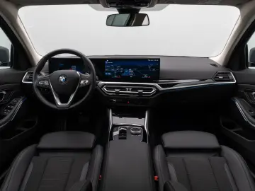 318d Sport Leder DAB Individual DrivAssis 18Zoll