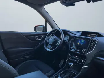 Forester Trend HYBRID AUTOMATIK 4X4 LED ACC AHK