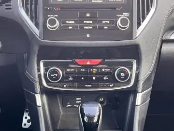 Forester Trend HYBRID AUTOMATIK 4X4 LED ACC AHK