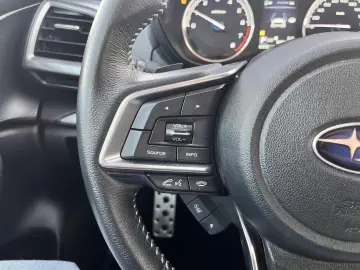 Forester Trend HYBRID AUTOMATIK 4X4 LED ACC AHK