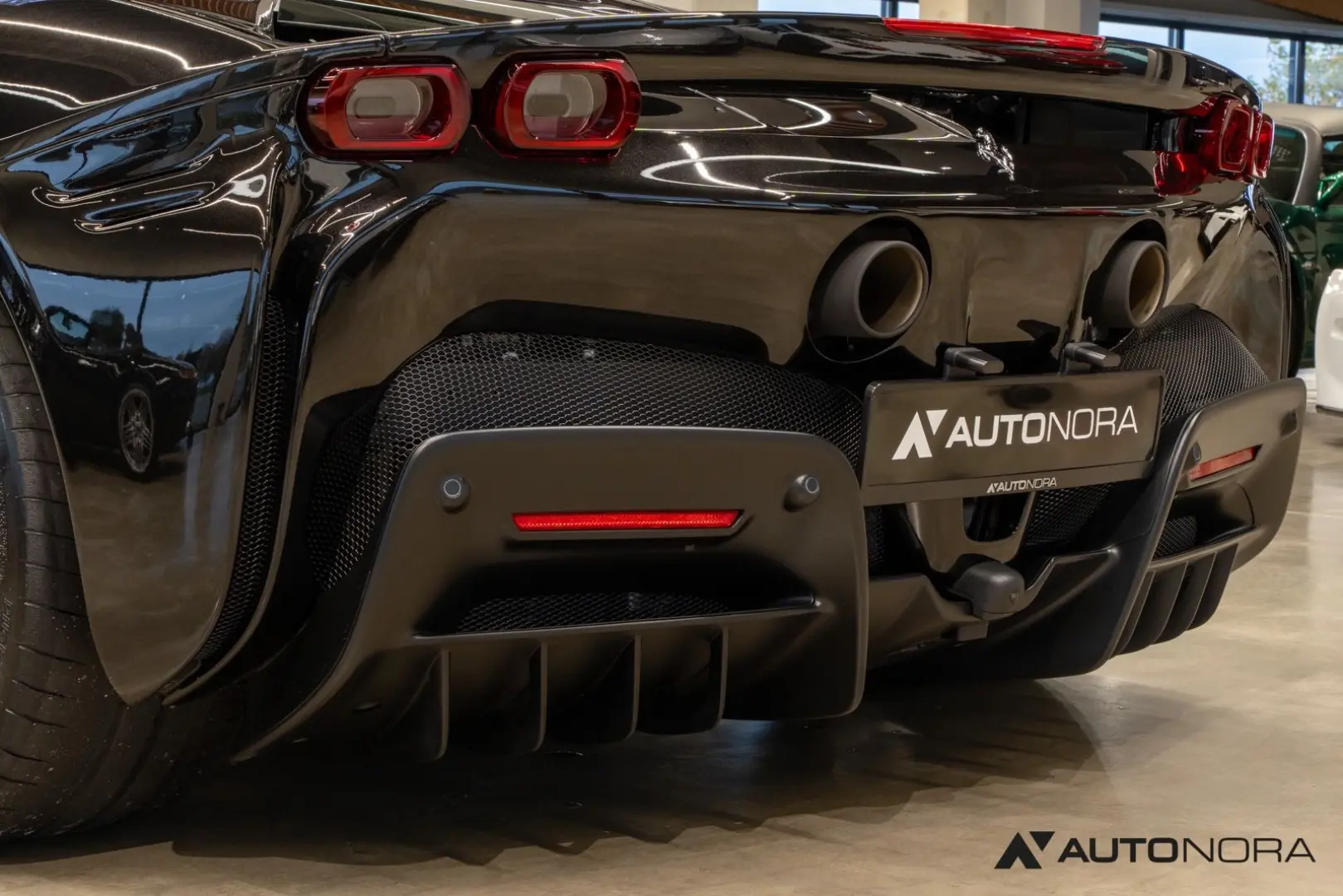 SF90 Stradale Lift Daytona Racing JBL Approved