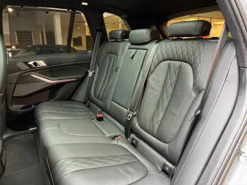 X5 50 e xDr M Sport Pano-Sky Massage Iconic 22