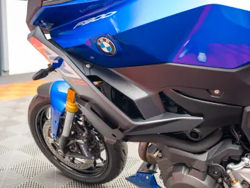 BMW Motorrad F 900 XR