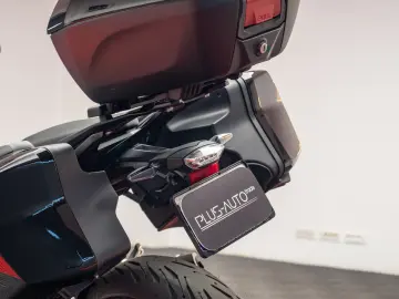 BMW Motorrad F 900 XR