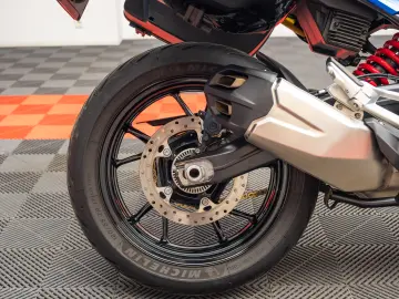 BMW Motorrad F 900 XR