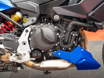 BMW Motorrad F 900 XR