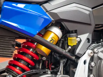 BMW Motorrad F 900 XR